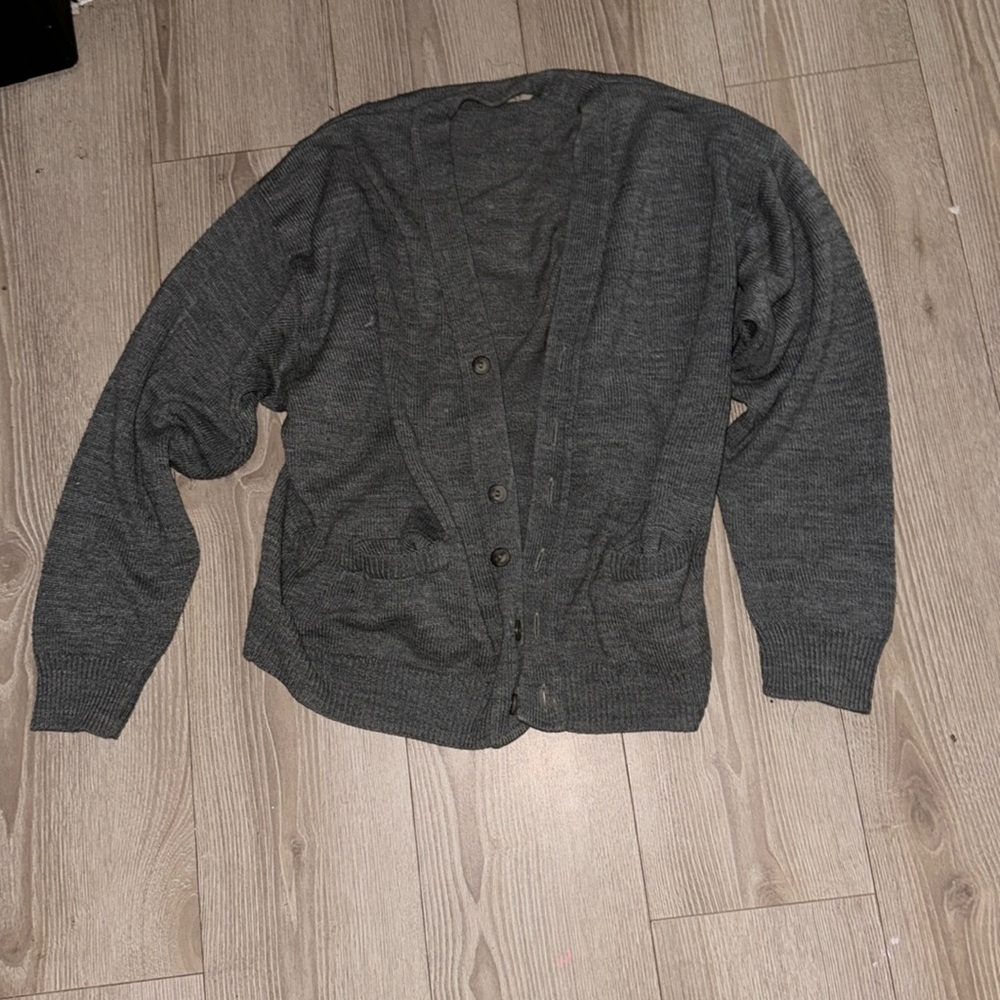 Men’s medium baggy cardigan